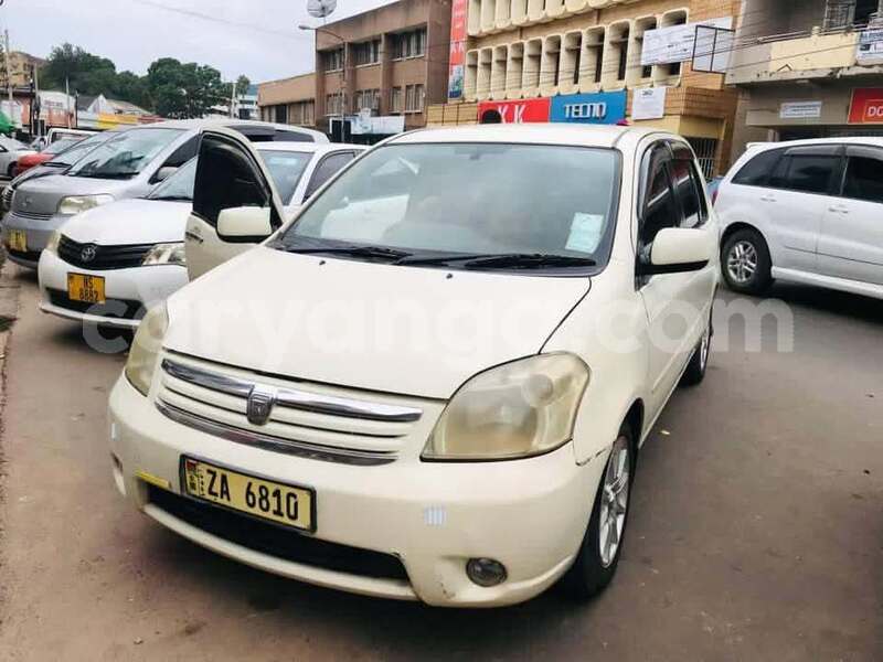 Big with watermark toyota raum malawi lilongwe 16254