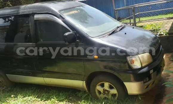 Buy Used Toyota Noah Black Car in Lilongwe in Malawi