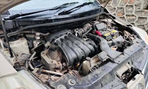 Buy Used Nissan Tiida White Car in Lilongwe in Malawi Buy Used Nissan Tiida White Car in Lilongwe in Malawi