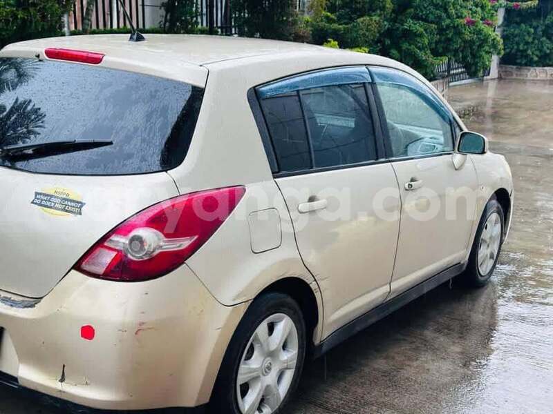 Big with watermark nissan tiida malawi lilongwe 16257