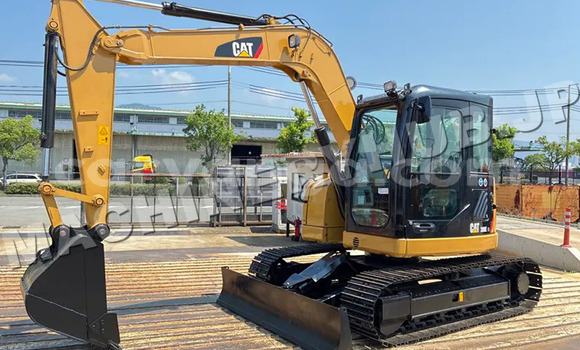 Buy Used Caterpillar 120 Other Truck in Lilongwe in Malawi Buy Used Caterpillar 120 Other Truck in Lilongwe in Malawi