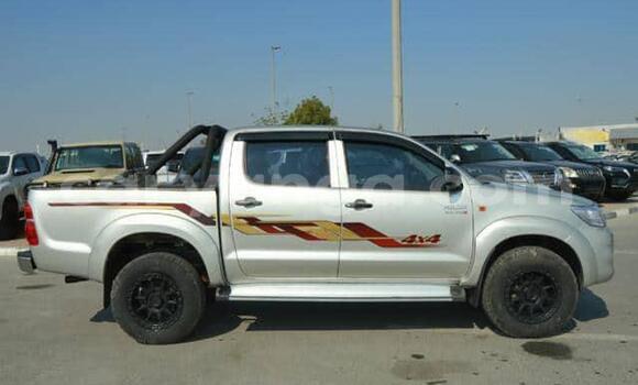 Nunua Ilio tumika Toyota Hilux Silver Gari ndani ya Blantyre nchini Malawi Nunua Ilio tumika Toyota Hilux Silver Gari ndani ya Blantyre nchini Malawi