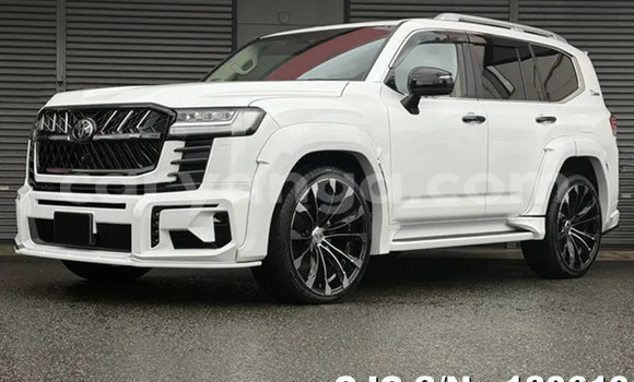 Buy Used Toyota Land Cruiser White Car in Lilongwe in Malawi Buy Used Toyota Land Cruiser White Car in Lilongwe in Malawi