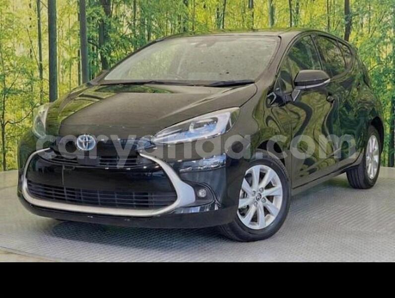 Big with watermark toyota aqua malawi lilongwe 16290