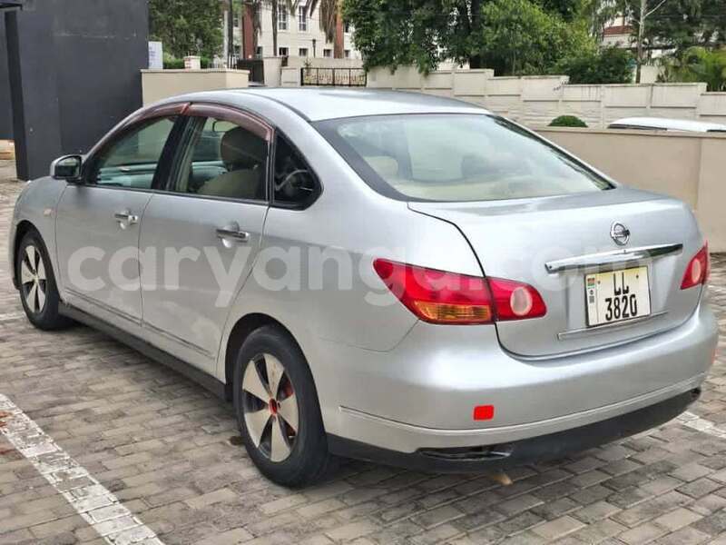 Big with watermark nissan bluebird malawi blantyre 16325