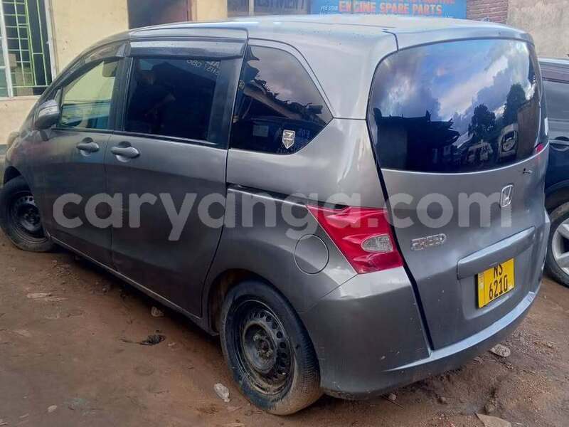 Big with watermark honda freed malawi blantyre 16330