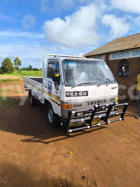 Big with watermark toyota dyna malawi blantyre 16335