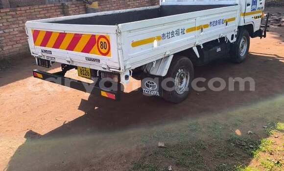 Buy Used Toyota Dyna White Car in Blantyre in Malawi Buy Used Toyota Dyna White Car in Blantyre in Malawi