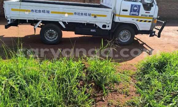 Buy Used Toyota Dyna White Car in Blantyre in Malawi Buy Used Toyota Dyna White Car in Blantyre in Malawi