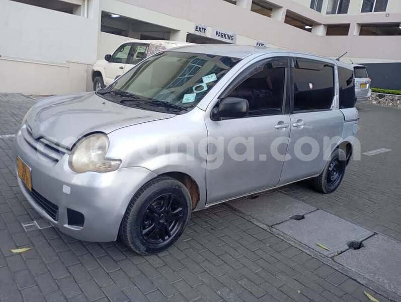 Big with watermark toyota sienta malawi blantyre 16340