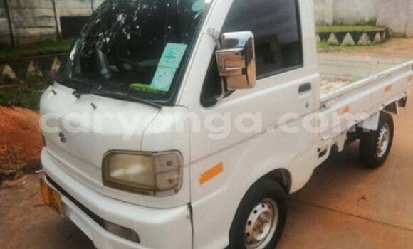 Buy Used Toyota Pickup White Car in Blantyre in Malawi