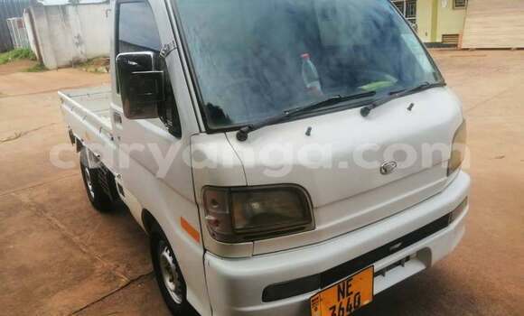 Buy Used Toyota Pickup White Car in Blantyre in Malawi Buy Used Toyota Pickup White Car in Blantyre in Malawi