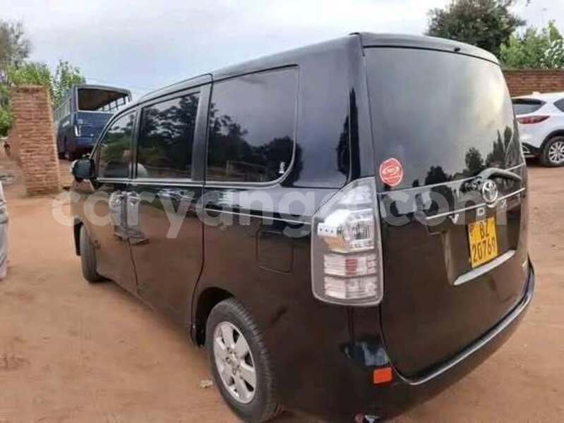 Big with watermark toyota voxy malawi blantyre 16353