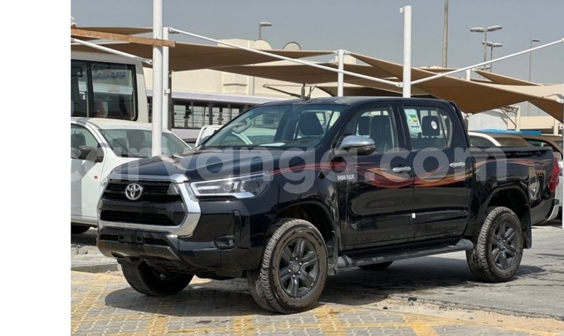 Big with watermark toyota hilux malawi kasungu 16380