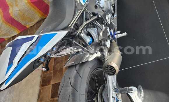 Buy Used BMW S 1000 White Bike in Chitipa in Chitipa