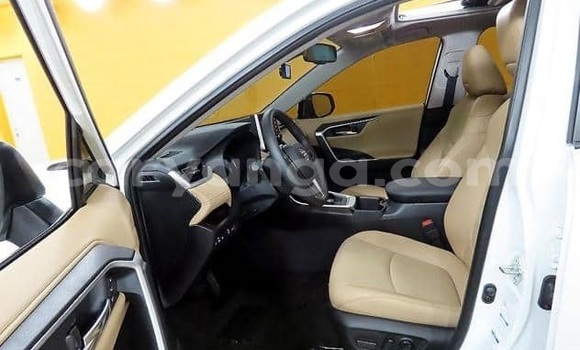 Buy Used Toyota RAV4 White Car in Lilongwe in Malawi Buy Used Toyota RAV4 White Car in Lilongwe in Malawi