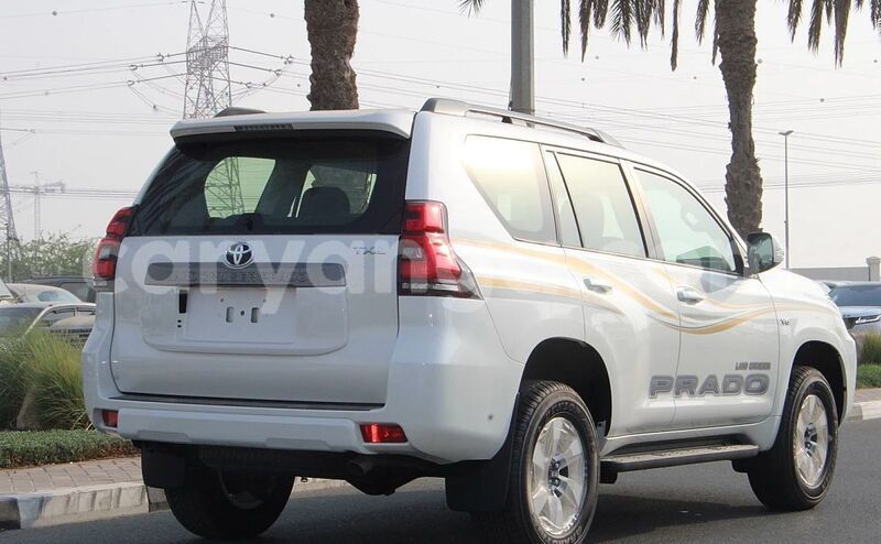 Big with watermark toyota land cruiser prado malawi lilongwe 16390