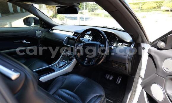 Buy Used Land Rover Range Rover White Car in Lilongwe in Malawi Buy Used Land Rover Range Rover White Car in Lilongwe in Malawi