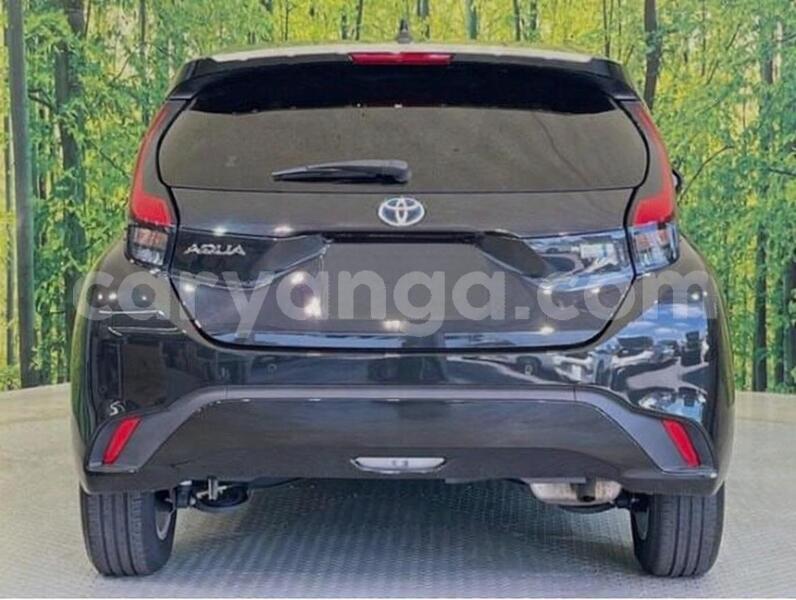 Big with watermark toyota aqua malawi lilongwe 16402