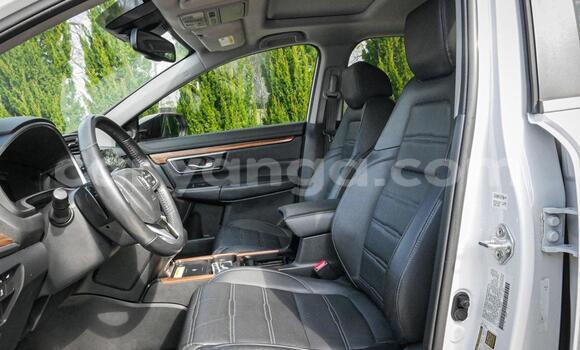 Buy Used Honda CR–V White Car in Lilongwe in Malawi Buy Used Honda CR–V White Car in Lilongwe in Malawi