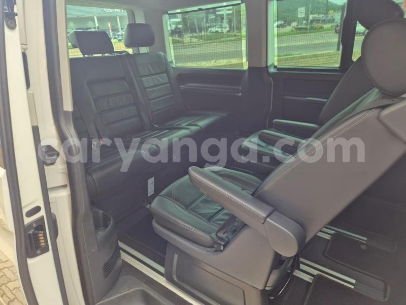 Big with watermark volkswagen caravelle malawi lilongwe 16405