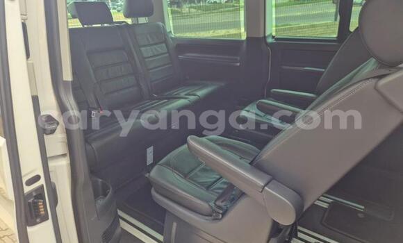 Buy Used Volkswagen Caravelle White Car in Lilongwe in Malawi Buy Used Volkswagen Caravelle White Car in Lilongwe in Malawi