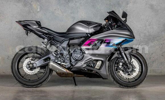 Buy Used Yamaha YZF Black Bike in Lilongwe in Malawi Buy Used Yamaha YZF Black Bike in Lilongwe in Malawi