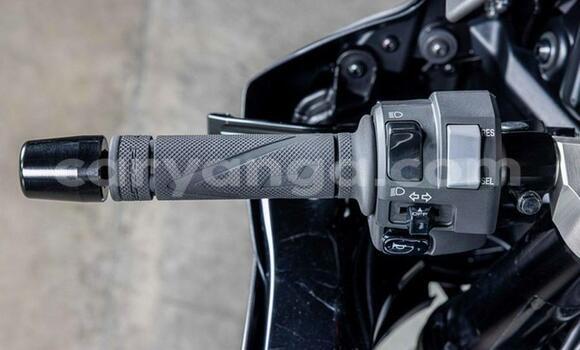 Buy Used Yamaha YZF Black Bike in Lilongwe in Malawi Buy Used Yamaha YZF Black Bike in Lilongwe in Malawi