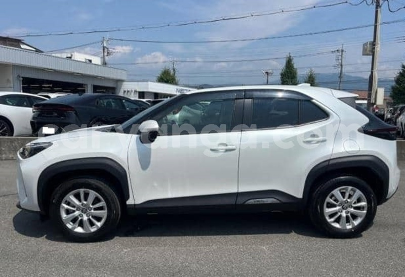 Big with watermark toyota yaris malawi lilongwe 16416