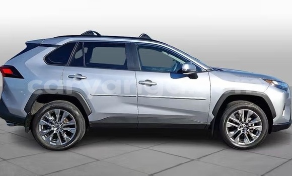 Buy Used Toyota RAV4 Silver Car in Lilongwe in Malawi Buy Used Toyota RAV4 Silver Car in Lilongwe in Malawi