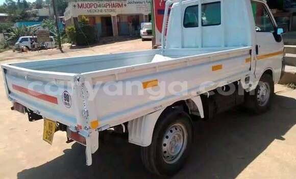 Nunua Ilio tumika Mazda Bongo Other Gari ndani ya Blantyre nchini Malawi Nunua Ilio tumika Mazda Bongo Other Gari ndani ya Blantyre nchini Malawi