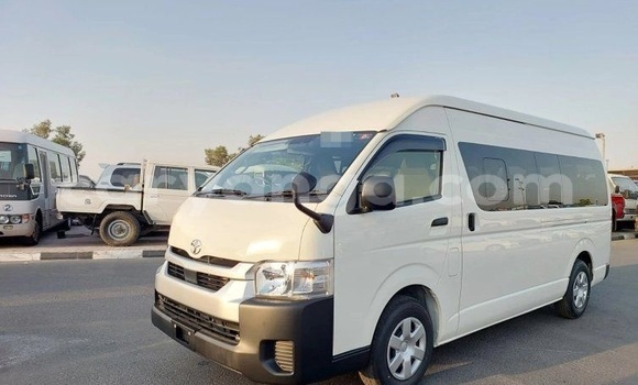 Buy Used Toyota Hiace White Car in Lilongwe in Malawi