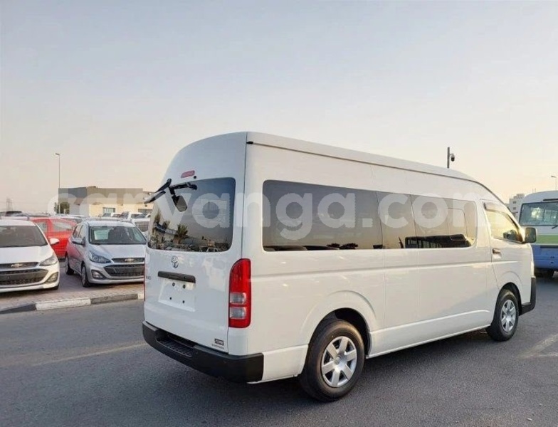 Big with watermark toyota hiace malawi lilongwe 16452