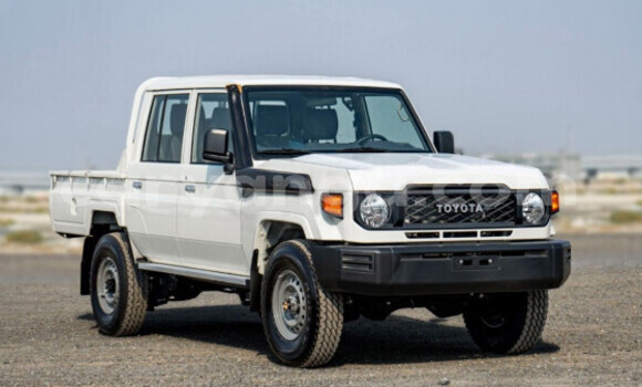 Acheter Occasion Voiture Toyota Land Cruiser Blanc à Lilongwe, Malawi Acheter Occasion Voiture Toyota Land Cruiser Blanc à Lilongwe, Malawi