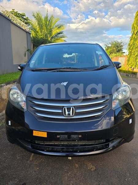 Big with watermark honda freed malawi blantyre 16490