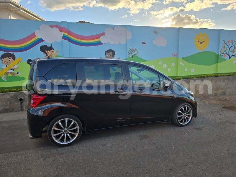 Big with watermark honda freed malawi blantyre 16490