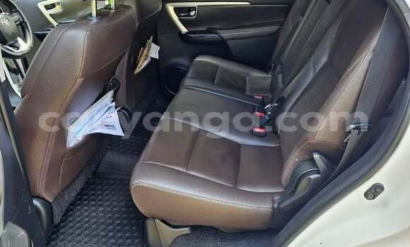 Buy Used Toyota Fortuner White Car in Blantyre in Malawi Buy Used Toyota Fortuner White Car in Blantyre in Malawi
