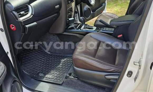 Buy Used Toyota Fortuner White Car in Blantyre in Malawi Buy Used Toyota Fortuner White Car in Blantyre in Malawi