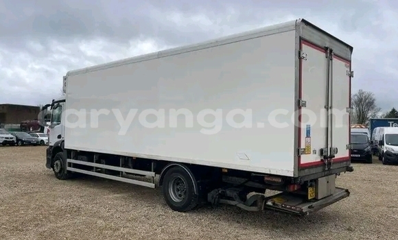 Acheter Occasion Utilitaire Mercedes‒Benz Truck Gris à Lilongwe, Malawi Acheter Occasion Utilitaire Mercedes‒Benz Truck Gris à Lilongwe, Malawi