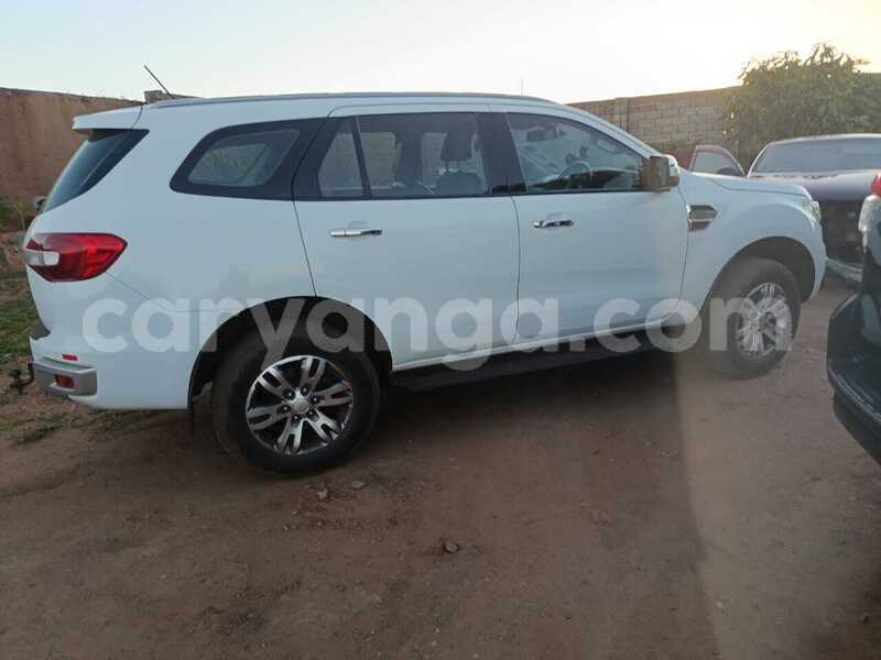Big with watermark ford everest malawi lilongwe 16507