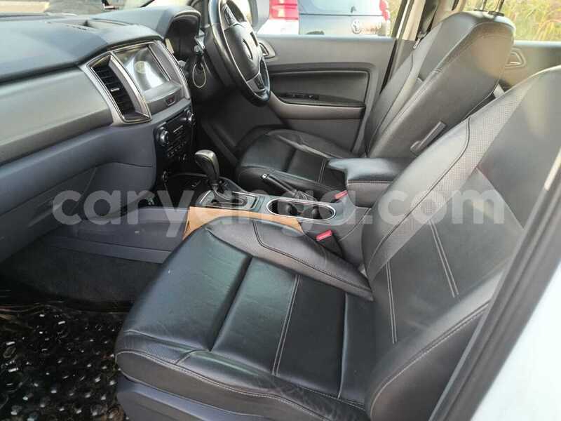 Big with watermark ford everest malawi lilongwe 16507