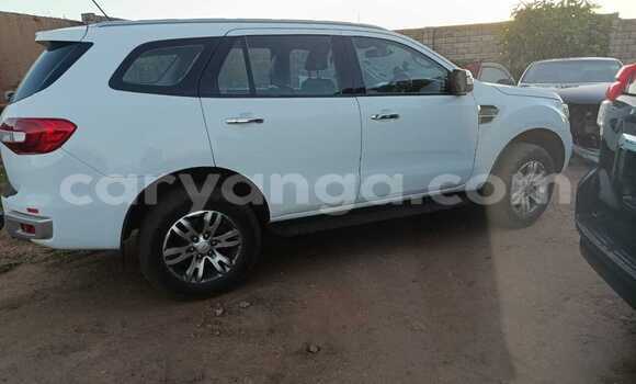 Buy Import Ford Everest White Car in Lilongwe in Malawi Buy Import Ford Everest White Car in Lilongwe in Malawi