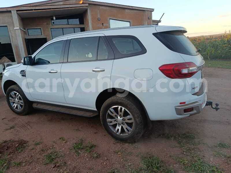 Big with watermark ford everest malawi lilongwe 16507