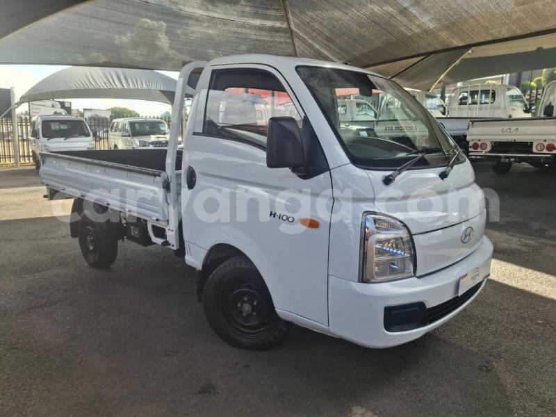 Big with watermark hyundai h200 malawi lilongwe 16516
