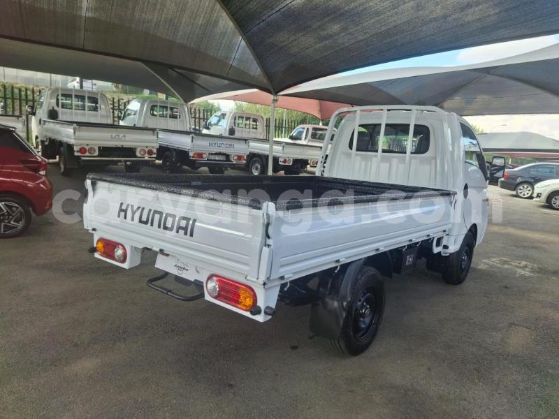 Big with watermark hyundai h200 malawi lilongwe 16516