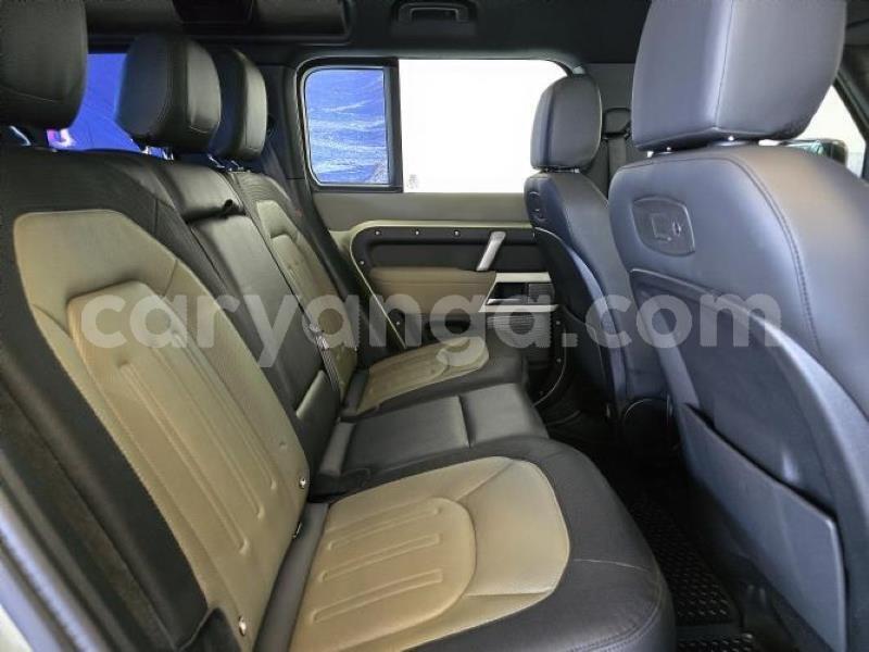 Big with watermark land rover defender malawi lilongwe 16519