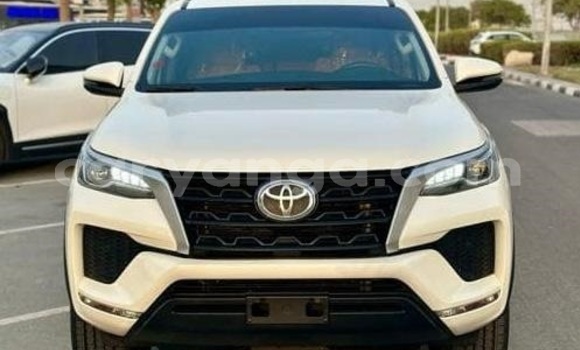 Buy Used Toyota Fortuner White Car in Lilongwe in Malawi Buy Used Toyota Fortuner White Car in Lilongwe in Malawi