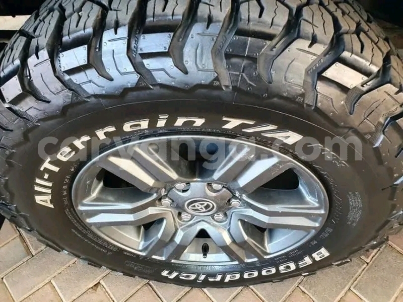 Big with watermark toyota hilux malawi lilongwe 16527