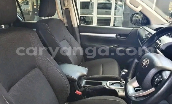 Buy Used Toyota Hilux White Car in Lilongwe in Malawi Buy Used Toyota Hilux White Car in Lilongwe in Malawi