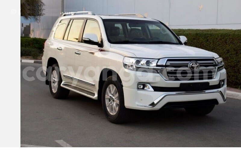 Big with watermark toyota land cruiser malawi lilongwe 16528